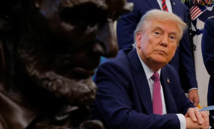 Sulmi vdekjeprurës ndaj anijes së dyshuar për drogë, ekspertët vënë në dyshim ligjshmërinë e vendimit të Trump