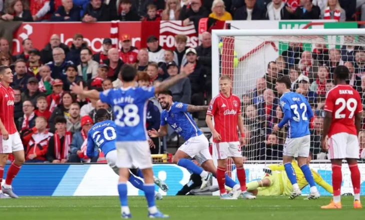 Super asist i Xhakës, Sunderland merr fitoren e madhe në transfertë dhe ngjitet në vendin e tretë (video)