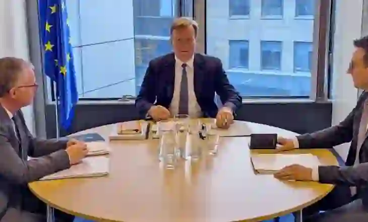 Takim Kosovë-Serbi në Bruksel: Pa përparim, vetëm akuza
