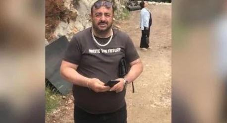 “Të hapen kamerat”/ Ndërroi jetë pas 10 ditëve në paraburgim, reagojnë familjarët e Koçiut: Nuk iu dha ndihma e parë
