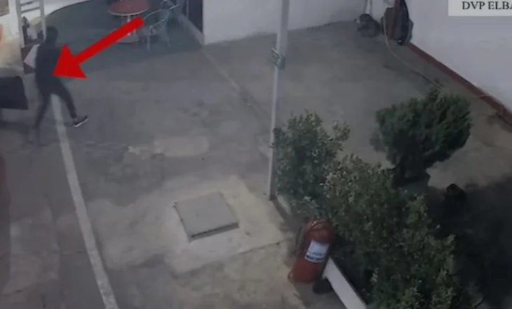 Të maskuar dhe me armë vjedhin karburantin në Librazhd, arrestohen dy të rinjtë