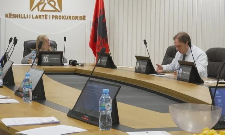 Tensionet në KLP ndërpresin seancën/ Stojani “përplaset” prapë me kryetaren: Keni probleme me të kuptuarin