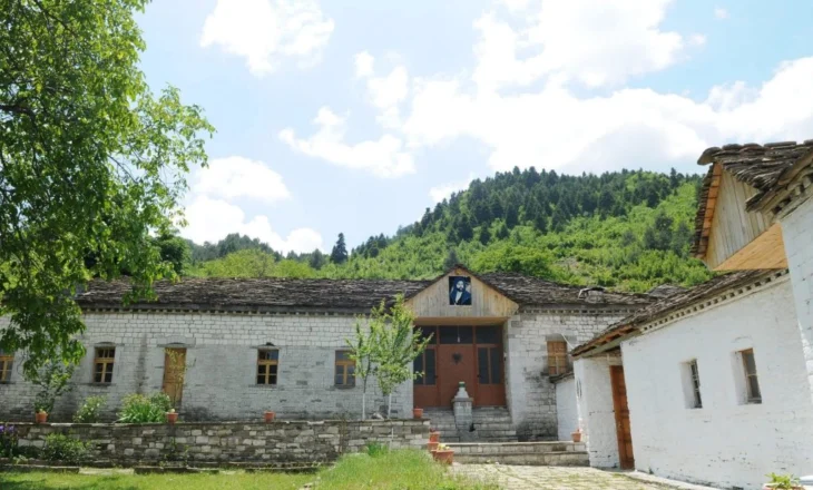 Teqeja e Frashërit, aty ku 117 vite më parë nisi të mësohej gjuha shqipe në Përmet