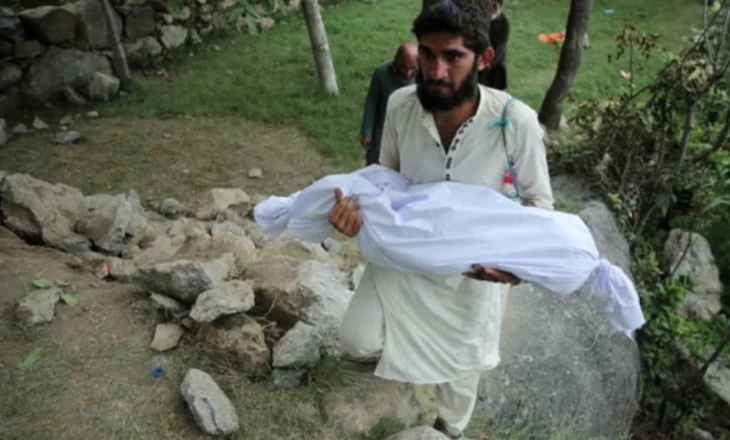 Thellohet bilanci tragjik në Afganistan, shkon në 1400 numri i njerëzve të vrarë nga tërmeti shkatërrues. Talebanët bëjnë thirrje për ndihmë