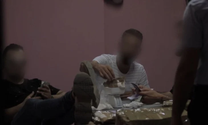 Trafikantët zbulohen nga korrierët/ “O luan ato lekë do paguhen veçse nëse shuhemi ne si racë”, shpërndarësit nxjerrin emrat e shefave