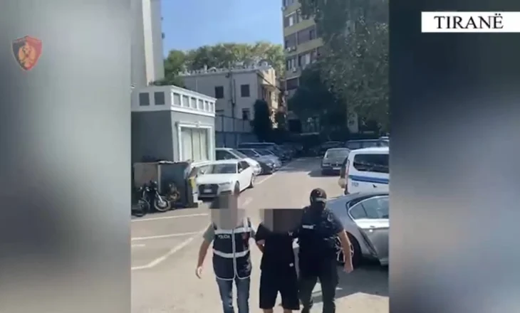 Trafikonte pako me lëndë narkotike nga Spanja / Arrestohet 20-vjeçari në Tiranë, vihet në kërkim porositësi