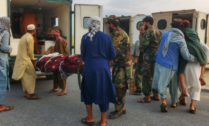 Tragjedi në Afganistan! Mbi 600 viktima nga tërmeti vdekjeprurës që goditi vendin