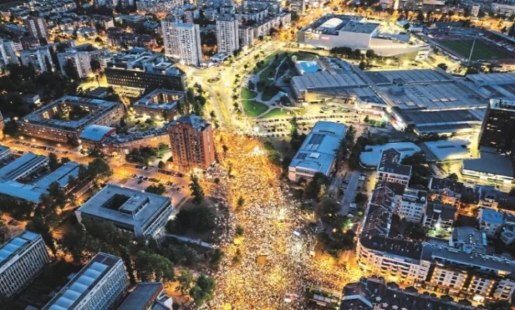 Trazirat në Serbi, nga protestat e studentëve, tek sulmet e tabloidëve