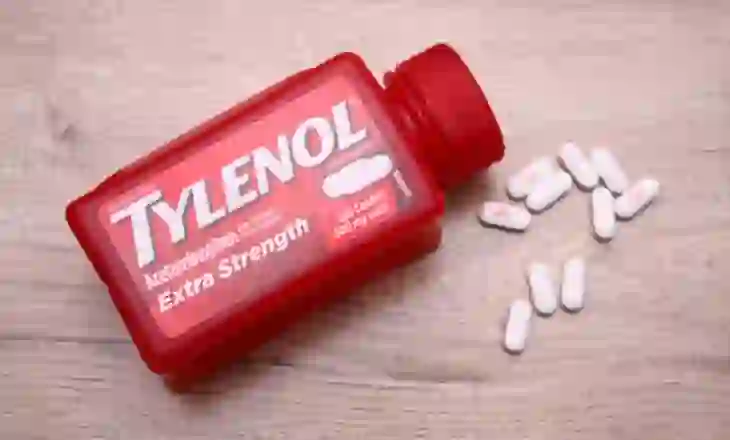 Trump pritet të njoftojë lidhjen midis përdorimit të Tylenol gjatë shtatzënisë dhe rrezikut të autizmit