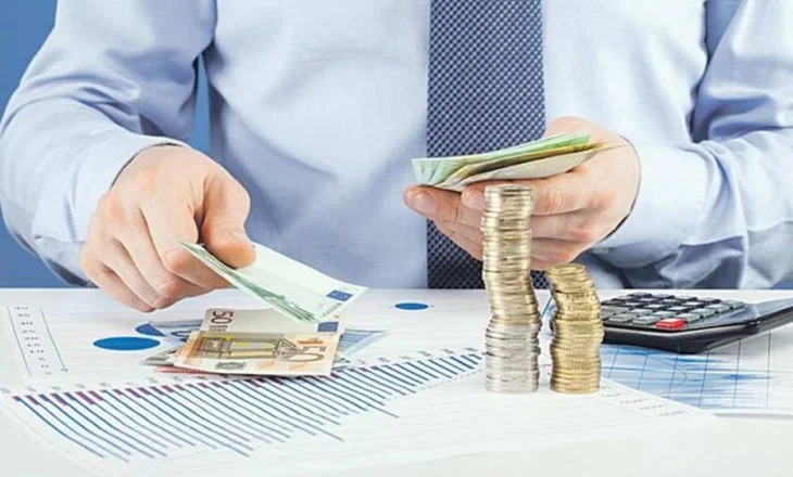 Turizmi në vend, bankat derdhin miliarda për bujtina, marina dhe hotele