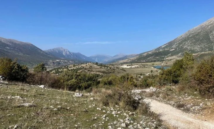 U bllokuan në mal në Zagori/ Policia iu vjen në ndihmë tre personave, njëri kishte rënë në përrua
