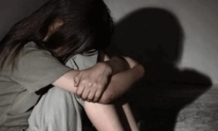 U bullizua nga bashkëmoshatarët, 15-vjeçarja në Sarandë tenton të vrasë veten, e shpëton tenda