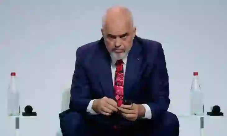 “U jepet diçka, e firmosin”/ Qeveria e re, reagon ashpër gazetari: 3 kriteret për Ramën, pa skrupuj, besnikë dhe…