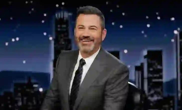 U tall me reagimet për vrasjen e Kirk, pushohet nga puna prezantuesi Jimmy Kimmel