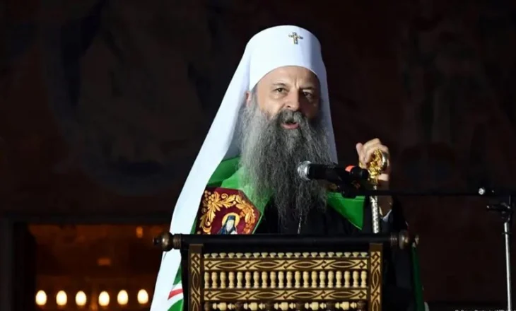Udhëheqja e Kishës Serbe në shërbim të regjimit të Vuçiçit