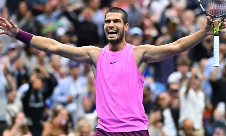 US Open/ Alcaraz “rrëzon nga froni” Sinner-in, spanjolli triumfon 3-1 në finalen e madhe të turneut amerikan