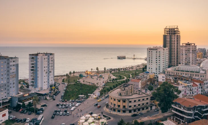 Varfëria në qytetet e mëdha të Shqipërisë dyfishi i mesatare së BE-së