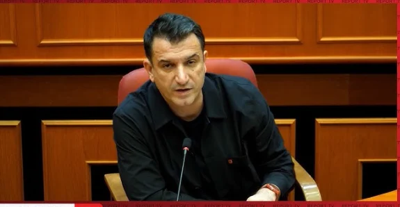 Veliaj nuk pranon vendimin e këshillit bashkiak