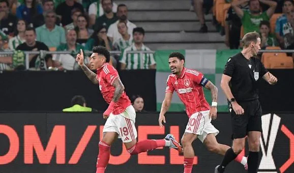 VIDEO/ Roma fiton në Francë, Arbër Hoxha dhuron asist në Europa League, barazon Betis
