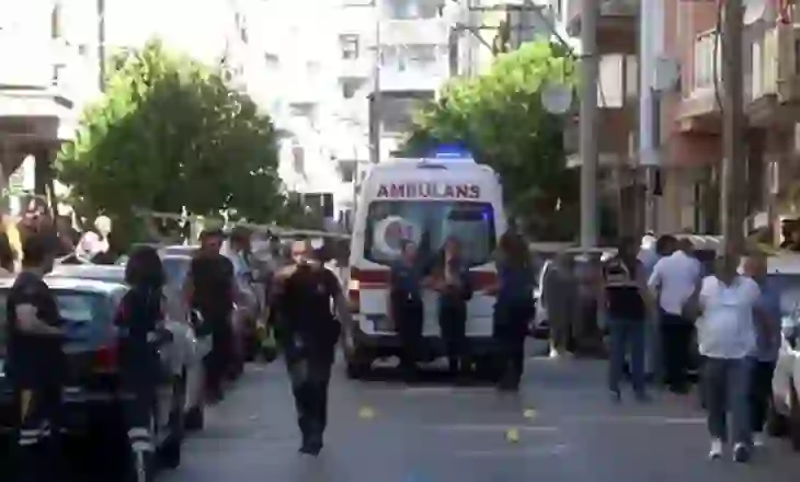 VIDEO/ Sulm në komisariatin e Izmirit, dy oficerë humbasin jetën, arrestohet autori