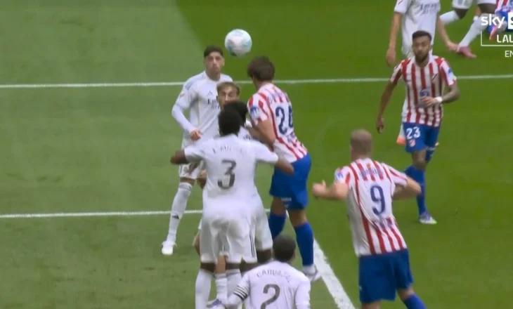VIDEO: Zhbllokohet derbi i Madridit, shënon një mbrojtës