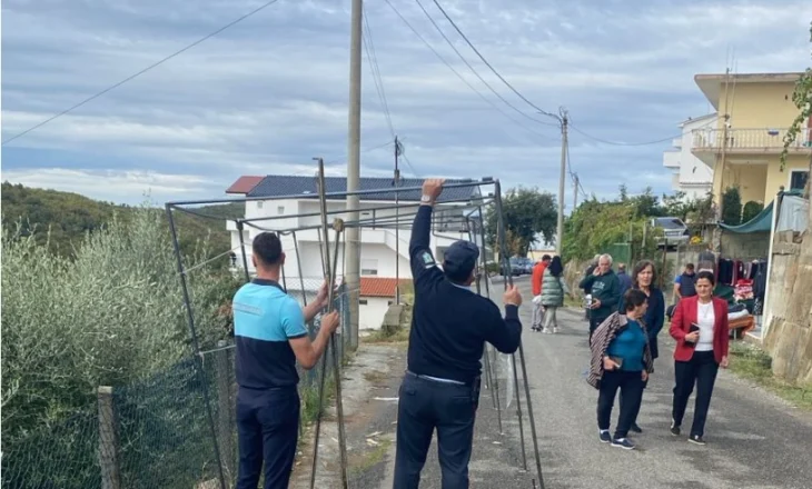 Vijon aksioni i lirimit të hapësirave publike në Llixha, Bashkia Elbasan në kujdes të konsumatorëve dhe ambientit