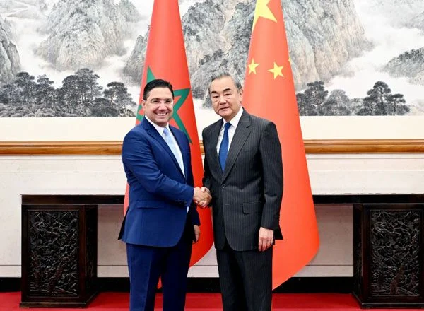 Wang :Parimi “palestinezët qeverisin Palestinën” duhet të zbatohet