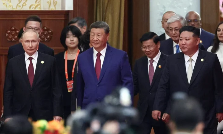 Xi, Putin dhe Kim shfaqin unitet në paradën ushtarake të Kinës