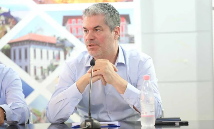 Zbulohet mesazhi i Dredhës për punonjësit pas dorëheqjes: Ndjesë që po ju lë