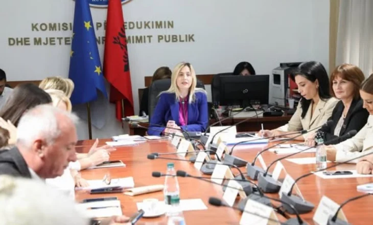 Zhupa: Vit të mbarë nxënësve dhe mësuesve! Arsimi me buxhet të ulët, siguri të ulët dhe drejtim mediokër!