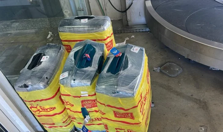 100 kg drogë nga Tajlanda në Shqipëri, arrestohen në Rinas dy shtetas kinezë