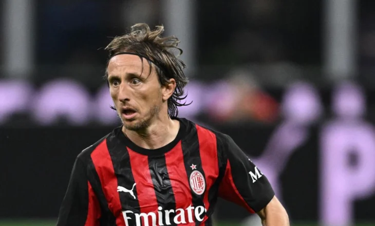 40 vjeçari Modric nuk njeh pushim; titullar i padiskutueshëm me Milanin dhe Kroacinë e tij