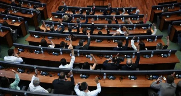 A janë zgjedhjet e parakohshme në Kosovë, rruga e vetme për dalje nga kriza?