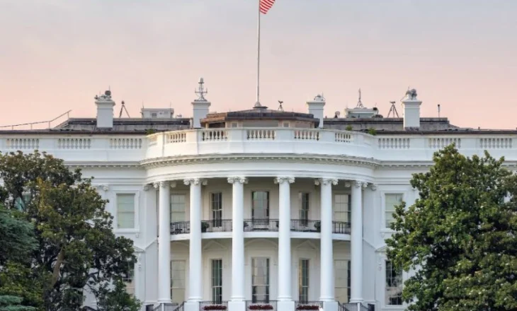 Administrata Trump pushon nga puna mijëra punëtorë në 7 agjenci