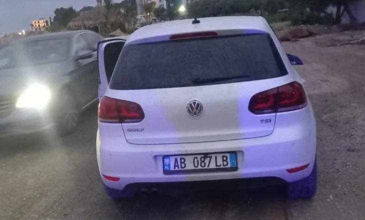 Aksident i pazakontë në Radhimë, automjeti përplas 4 kuaj