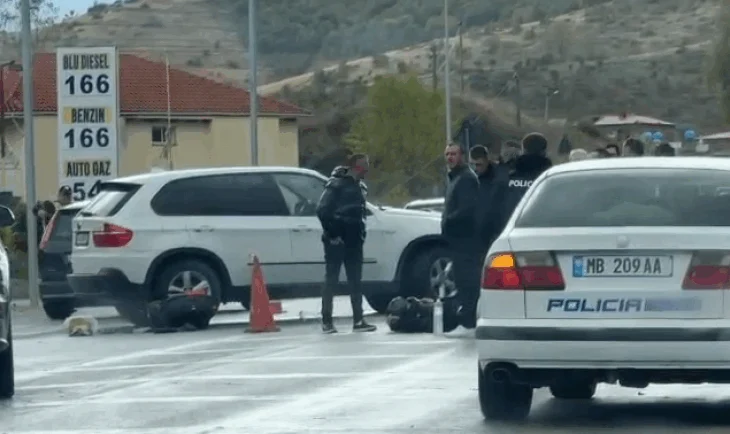 Aksident i rëndë në Çërravë të Pogradecit, plagoset një çift turistësh të huaj
