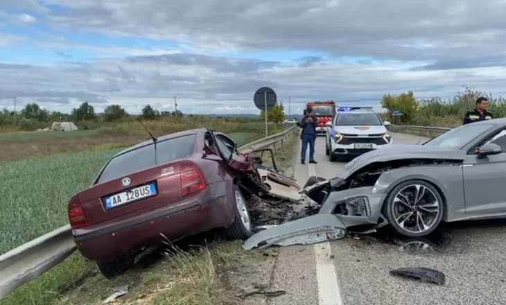 Aksident i rëndë në rrugën Lushnjë-Berat, përplasen dy makina, të plagosurit në gjendje të rëndë