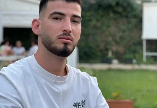 Aksident i rëndë në Tepelenë, humb jetën 25-vjeçari, pasi motori përplaset me barrierat e rrugës