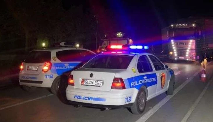 Aksident i trefishtë në superstradën Lezhë–Shkodër, plagosen pesë persona,mes tyre një fëmijë