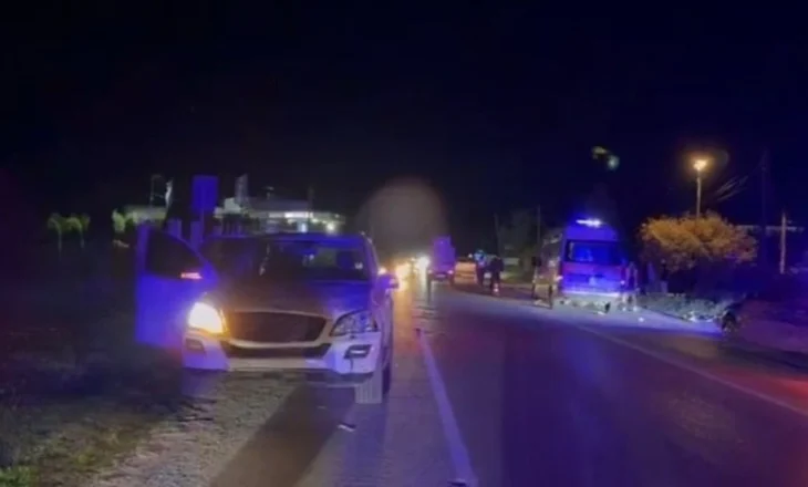 Aksident me vdekje në Korçë/ Makina përplas motorin, ndërron jetë drejtuesi