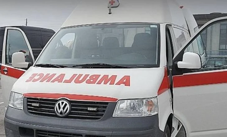 Aksidentohen 5 anëtarë të Komisionit Komunal të Zgjedhjeve në Ferizaj, 4 në gjendje të rëndë