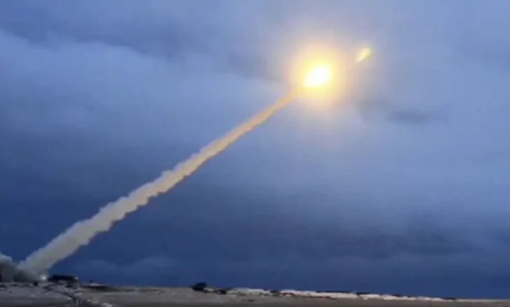Analiza nga DW: Putin dhe propaganda me raketën me energji bërthamore