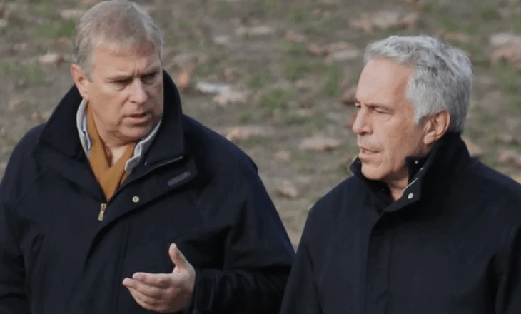 Andrew-t i hiqet titulli Princ: Vëllai i turpëruar i Mbretit do të jetë Z. Mountbatten Windsor, qëndrimi në Royal Lodge është revokuar