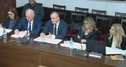 Arben Shehu ankohet në Kuvend: Institucionet, përfshirë Kryeministrinë i mbyllin derën KLSH