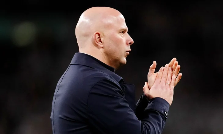 Arne Slot drejt shkarkimit, Liverpool piketon zëvendësuesin e holandezit