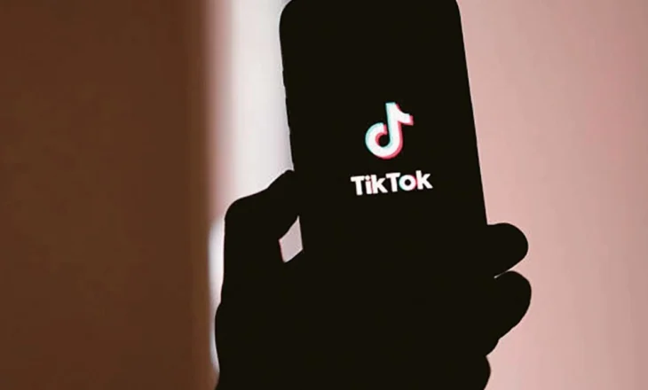 Arrihet marrëveshja për mos mbylljen TikTok në SHBA, akordi mund të nënshkruhen të enjten nga Trump dhe Xi Jinping