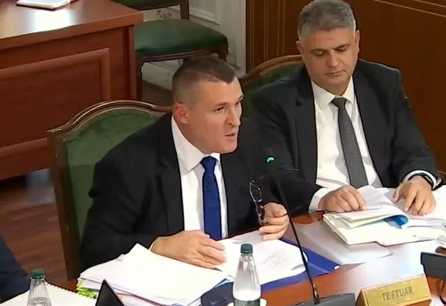 Berisha dhe Meta u trajtuan me njëanshmëri nga SPAK? Ja si përgjigjet Altin Dumani