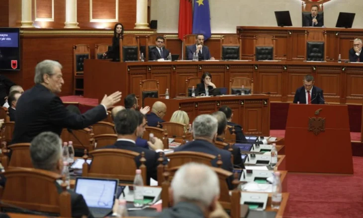 Berisha i tërheq vëmendjen Dumanit në Kuvend: Lexo pyetjen të plotë, pastaj përgjigju!
