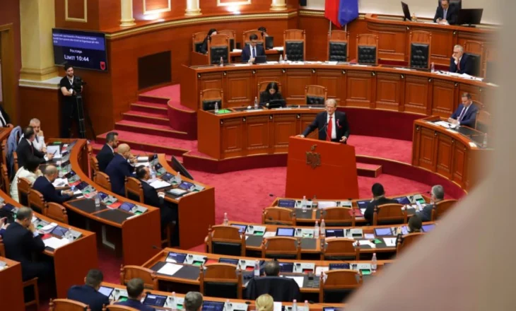 Berisha lexon mesazhin: Altin Dumani ka bërë një ujdi për 5 milionë euro në lidhje me dosjen e Kreshnik Farrukut nga Manza