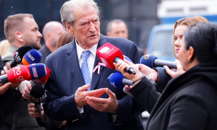 Berisha: Rama kishte përgatitur një orë fjalim, por e detyruan të mos jetë në protestën e UÇK-së